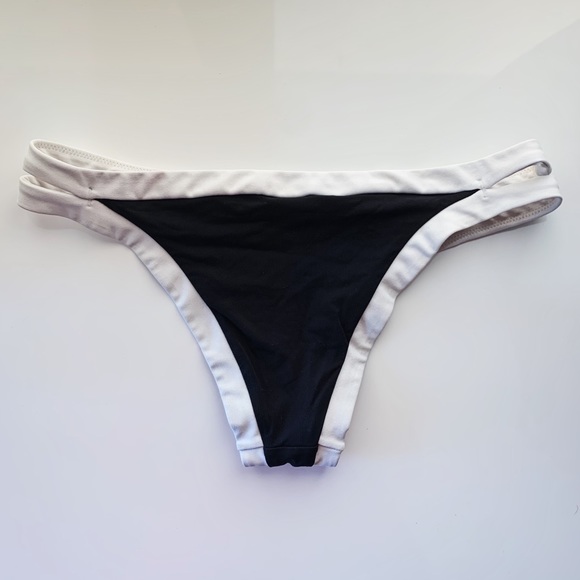 Seafolly Black and White Bikini Bottoms - Picture 3 of 4